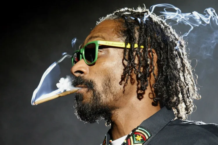 Snoop Dogg’s Unexpected Way of life Trade: Bidding Farewell to Marijuana