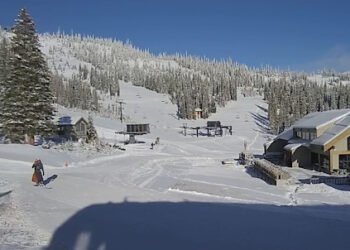 Wolf Creek is first Colorado ski house to open for the 2024-25 season